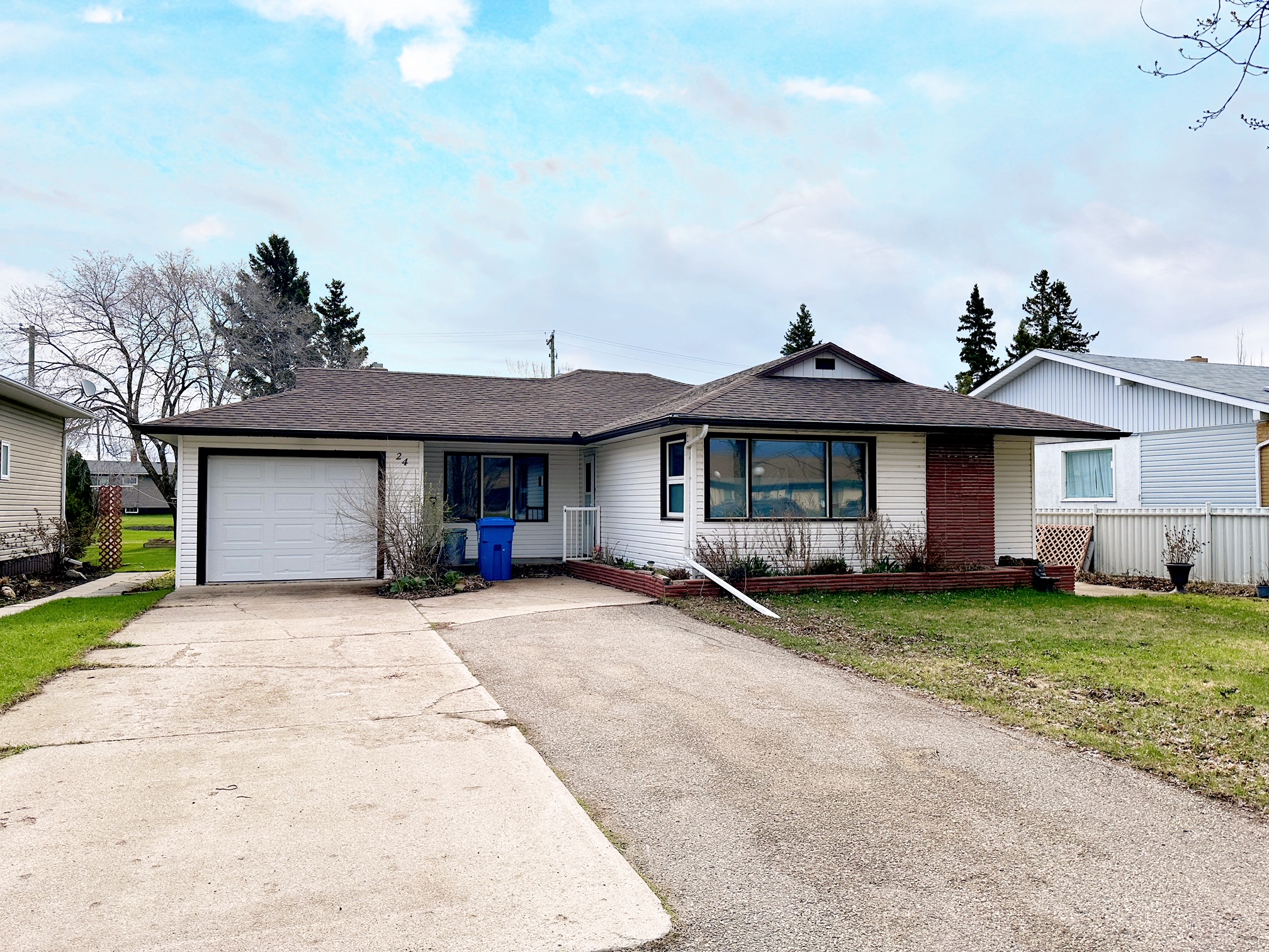 24 Hospital Street, Roblin Manitoba Ace Real Estate & Insurance Services